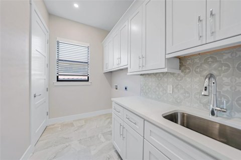 Casa en venta en Punta Gorda, Florida, 4 dormitorios, 243.13 m2 № 1546566 - foto 28