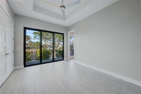 Casa en venta en Punta Gorda, Florida, 4 dormitorios, 243.13 m2 № 1546566 - foto 17