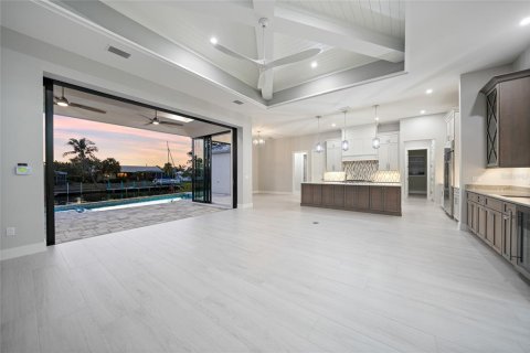 Casa en venta en Punta Gorda, Florida, 4 dormitorios, 243.13 m2 № 1546566 - foto 6