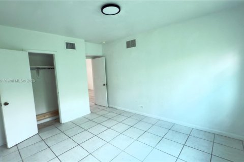 Appartement à louer à Miami Beach, Floride: 1 chambre, 430.6 m2 № 1938909 - photo 9