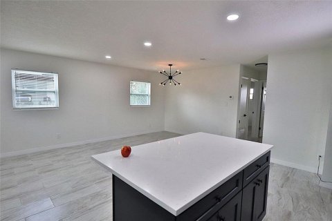 Villa ou maison à vendre à Orlando, Floride: 3 chambres, 108.7 m2 № 2155756 - photo 6