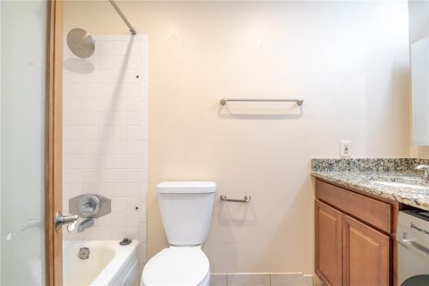 Copropriété à vendre à Tampa, Floride: 1 chambre, 53.7 m2 № 1916119 - photo 13