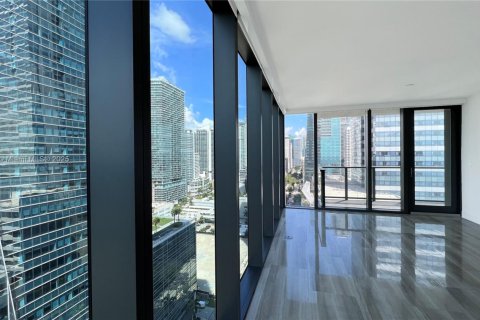 Снять в аренду кондоминиум в Майами, Флорида 1 спальня, 74.88м2, № 1949398 - фото 4