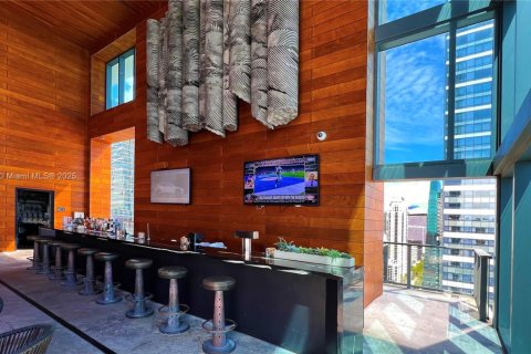 Снять в аренду кондоминиум в Майами, Флорида 1 спальня, 74.88м2, № 1949398 - фото 30