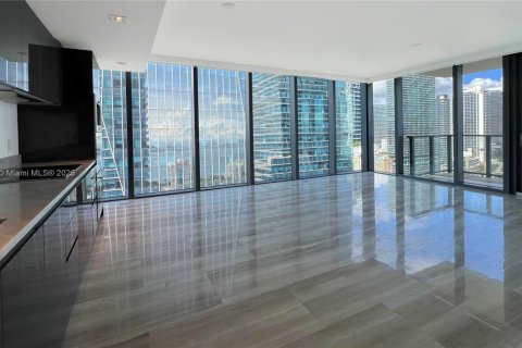 Снять в аренду кондоминиум в Майами, Флорида 1 спальня, 74.88м2, № 1949398 - фото 2