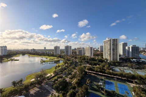 Condo in Aventura, Florida, 3 bedrooms in LANDMARK № 2070469
