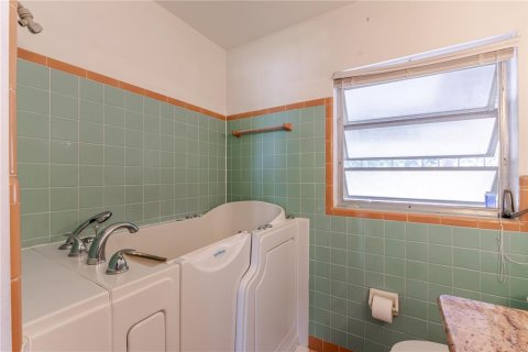 Casa en venta en Leesburg, Florida, 3 dormitorios, 131.27 m2 № 1685020 - foto 12