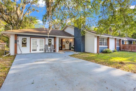 House in Winter Park, Florida 4 bedrooms, 366.96 sq.m. № 2101491 - photo 4