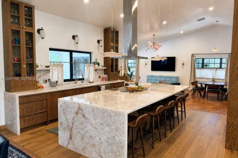 Casa en venta en Southwest Ranches, Florida, 6 dormitorios, 506.13 m2 № 2247839 - foto 11