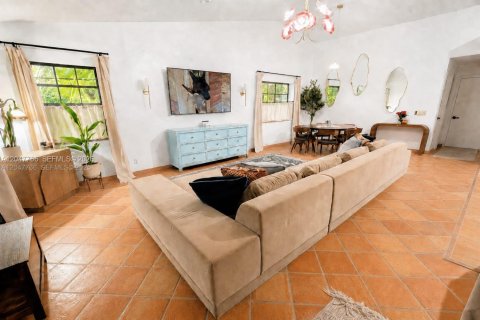 Casa en venta en Southwest Ranches, Florida, 6 dormitorios, 506.13 m2 № 2247839 - foto 15