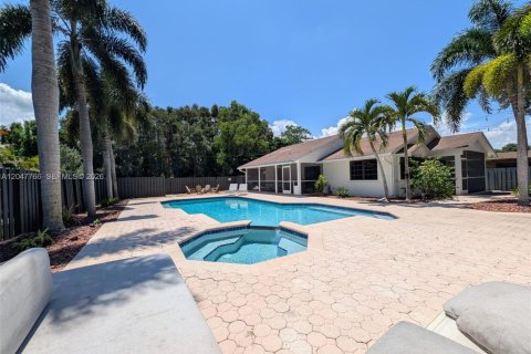 Casa en venta en Southwest Ranches, Florida, 6 dormitorios, 506.13 m2 № 2247839 - foto 27