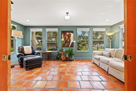 Casa en venta en Saint Petersburg, Florida, 6 dormitorios, 344.2 m2 № 1678175 - foto 17
