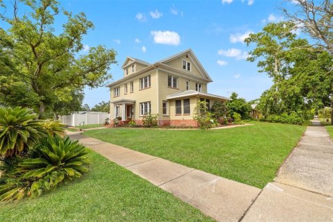 Casa en venta en Saint Petersburg, Florida, 6 dormitorios, 344.2 m2 № 1678175 - foto 1
