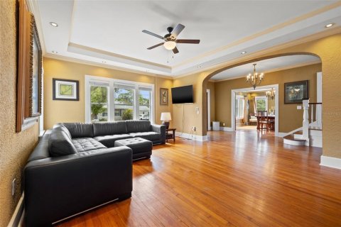 Casa en venta en Saint Petersburg, Florida, 6 dormitorios, 344.2 m2 № 1678175 - foto 23