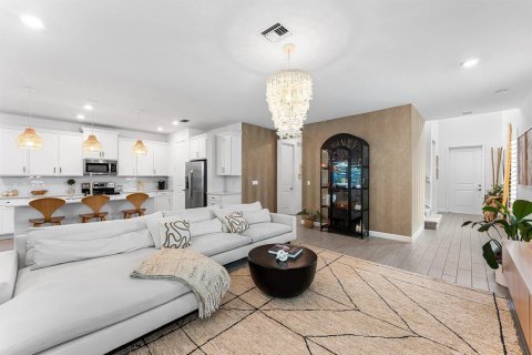 House in Boynton Beach, Florida 5 bedrooms, 251.58 sq.m. № 2427691 - photo 19