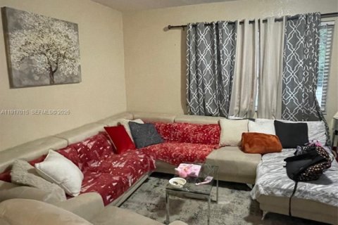 Купить коммерческую недвижимость в Форт-Лодердейл, Флорида 157.56м2, № 1973726 - фото 15