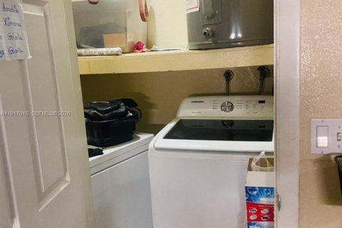 Купить коммерческую недвижимость в Форт-Лодердейл, Флорида 157.56м2, № 1973726 - фото 24