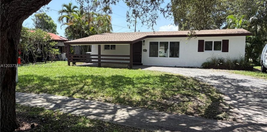 Villa ou maison à Hollywood, Floride 3 chambres, 116.13 m2 № 2266021