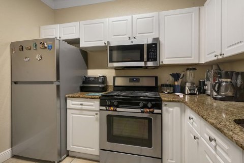 Condo in Orlando, Florida, 2 bedrooms  № 2227738 - photo 11