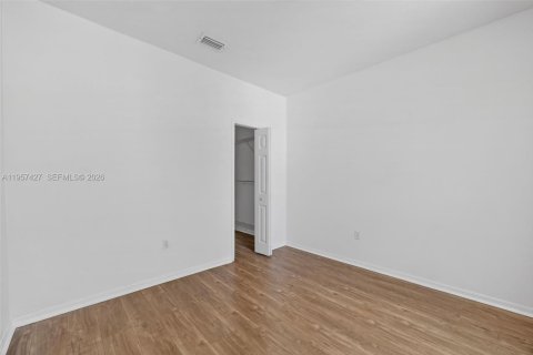 Adosado en venta en Miami, Florida, 3 dormitorios, 134.89 m2 № 2011517 - foto 25