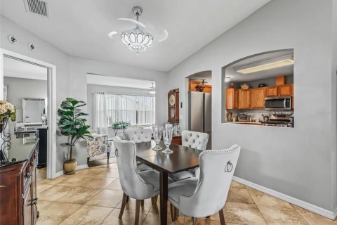 Купить виллу или дом в Те-Виллиджис, Флорида 6 комнат, 128.95м2, № 1593119 - фото 9