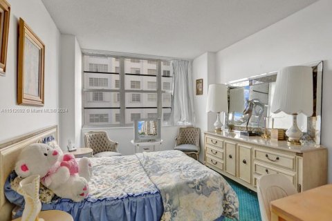 Снять в аренду кондоминиум в Авентура, Флорида 2 спальни, 149.11м2, № 2037683 - фото 25