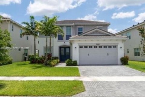 House in Westlake, Florida 4 bedrooms, 201.13 sq.m. № 2172978
