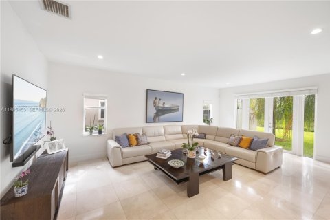 Touwnhouse à louer à Palmetto Bay, Floride: 4 chambres, 242.94 m2 № 2047029 - photo 8