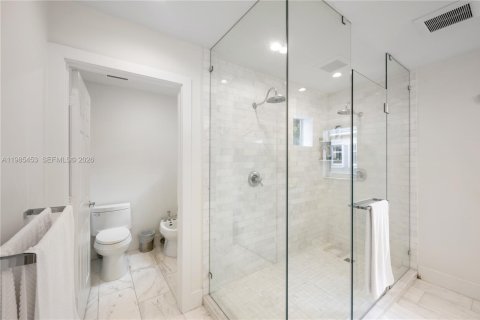 Touwnhouse à louer à Palmetto Bay, Floride: 4 chambres, 242.94 m2 № 2047029 - photo 17