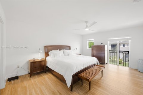 Touwnhouse à louer à Palmetto Bay, Floride: 4 chambres, 242.94 m2 № 2047029 - photo 24