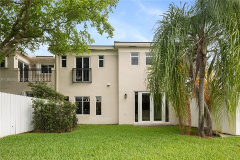 Touwnhouse à louer à Palmetto Bay, Floride: 4 chambres, 242.94 m2 № 2047029 - photo 29