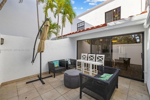 Townhouse in Aventura, Florida 2 bedrooms, 118.17 sq.m. № 2036218 - photo 6