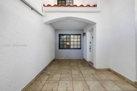 Townhouse in Aventura, Florida 2 bedrooms, 118.17 sq.m. № 2036218 - photo 24
