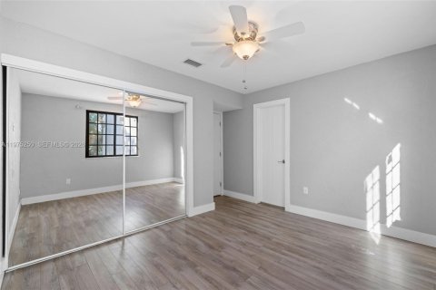 Townhouse in Aventura, Florida 2 bedrooms, 118.17 sq.m. № 2036218 - photo 21