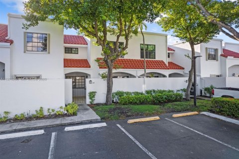 Townhouse in Aventura, Florida 2 bedrooms, 118.17 sq.m. № 2036218 - photo 29