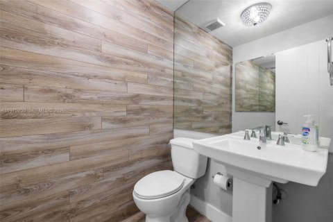 Townhouse in Aventura, Florida 2 bedrooms, 118.17 sq.m. № 2036218 - photo 12