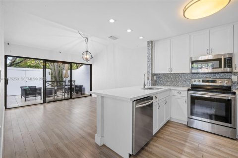 Touwnhouse à Aventura, Floride 2 chambres, 118.17 m2 № 2036218