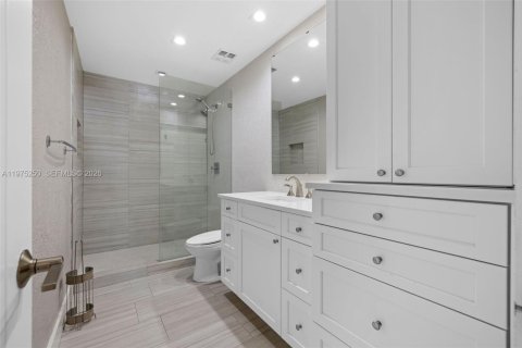 Townhouse in Aventura, Florida 2 bedrooms, 118.17 sq.m. № 2036218 - photo 16