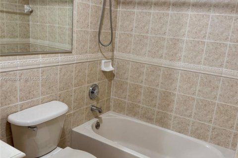 Townhouse in Miami, Florida 4 bedrooms, 172.05 sq.m. № 2067893 - photo 16