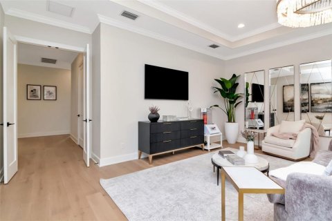 Casa en alquiler en Tampa, Florida, 5 dormitorios, 421.03 m2 № 1895073 - foto 28