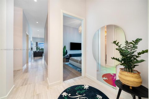 Купить кондоминиум в Майами-Бич, Флорида 2 спальни, 193.7м2, № 1925242 - фото 20