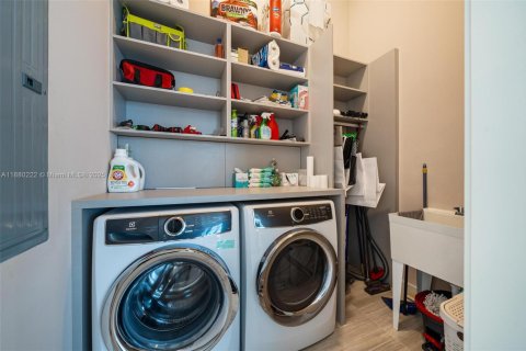 Купить кондоминиум в Майами-Бич, Флорида 2 спальни, 193.7м2, № 1925242 - фото 30