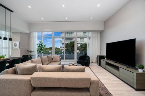 Купить кондоминиум в Майами-Бич, Флорида 2 спальни, 193.7м2, № 1925242 - фото 9