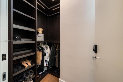 Купить кондоминиум в Майами-Бич, Флорида 2 спальни, 193.7м2, № 1925242 - фото 28