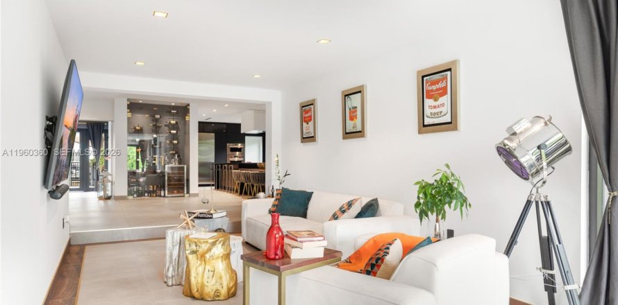 Villa ou maison à Miami, Floride 5 chambres, 269.6 m2 № 2024723