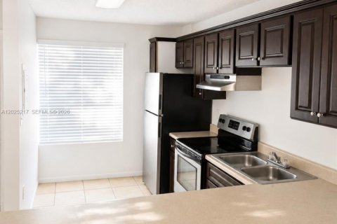 Condo à Miramar, Floride, 1 chambre № 2257410
