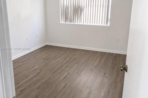 Copropriété à louer à Miramar, Floride: 1 chambre, 74.32 m2 № 2257410 - photo 3