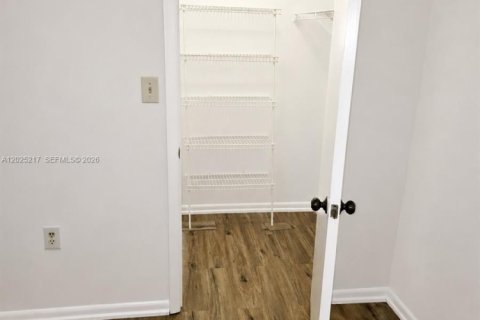 Copropriété à louer à Miramar, Floride: 1 chambre, 74.32 m2 № 2257410 - photo 8
