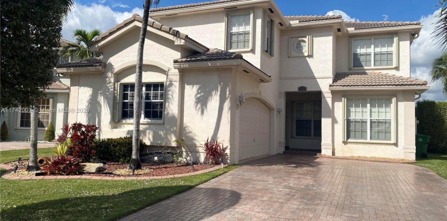 Villa ou maison à Miramar, Floride 5 chambres, 313.17 m2 № 1710025