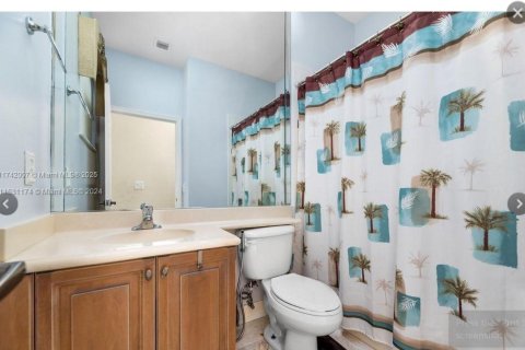 Villa ou maison à louer à Miramar, Floride: 5 chambres, 313.17 m2 № 1710025 - photo 15